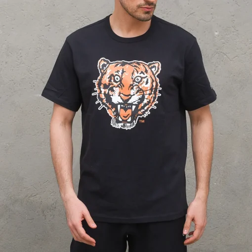 Crewneck T-shirt - BLK